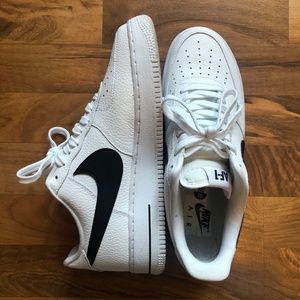 Nike Air Force 1 '07 LV8